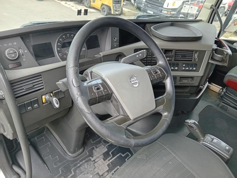 Tractor unit Volvo FH 500