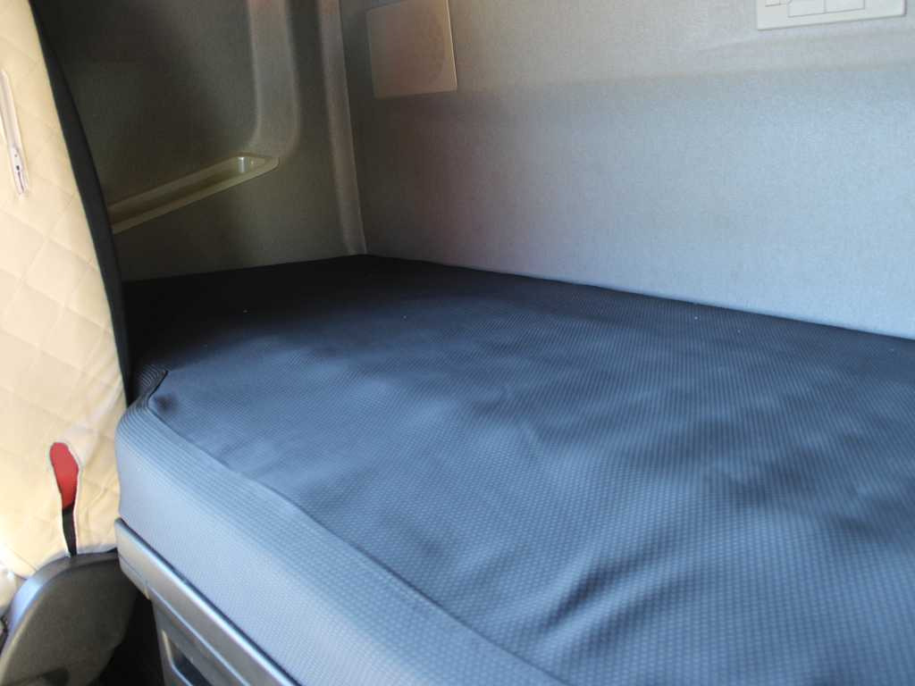 Tractor unit Volvo FH 500, EURO 6, VEB +