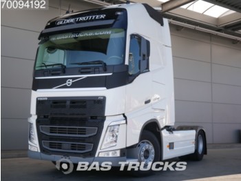 VOLVO tractor units for sale at Truck1