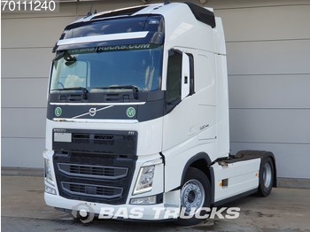VOLVO tractor units for sale at Truck1
