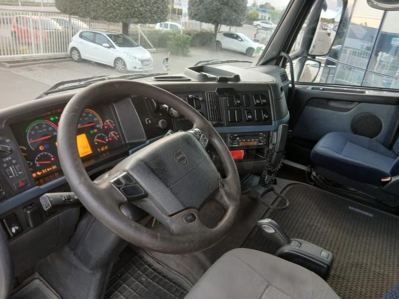 Tractor unit Volvo FH 520