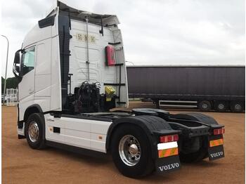Tractor unit Volvo FH 540 GLOBETROTTER: picture 1
