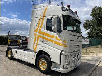 Tractor unit Volvo FH 540 GLOBE - FULL SPOILERS - 526.000km - SIDESKIRTS - I PARK COOL - LANE WARNING / COLLISION WARNING - ...