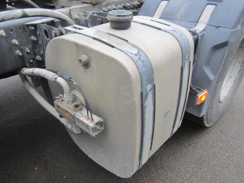 Tractor unit Volvo FMX 460