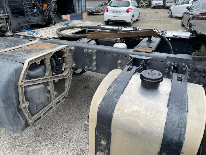 Tractor unit Volvo FMX 460