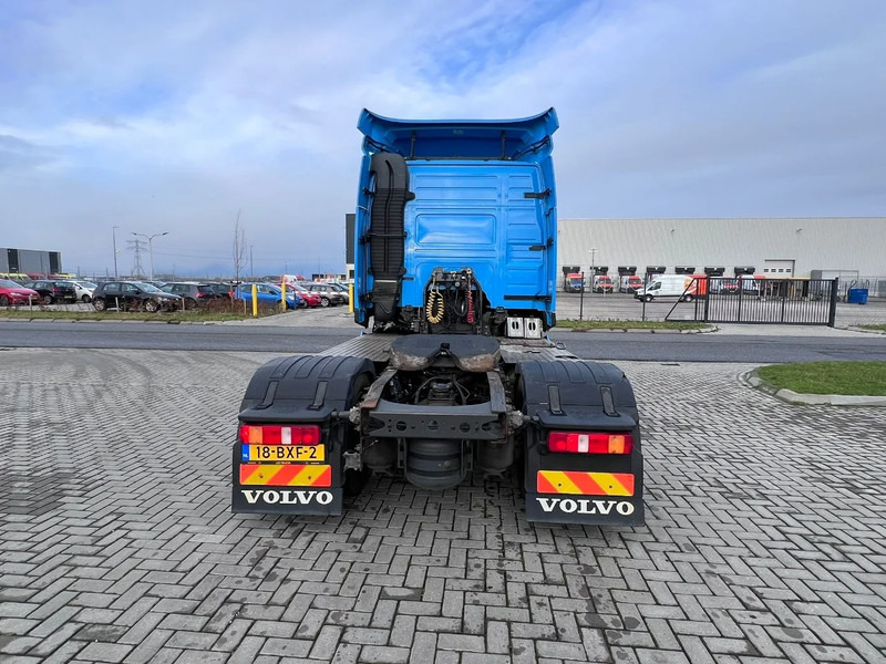 Tractor unit Volvo FM 370 4x2 Globetrotter - Only 435.750 km: picture 7