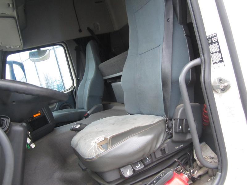 Tractor unit Volvo FM 450