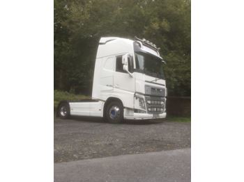 Tractor unit Volvo Globetrotter XL: picture 1