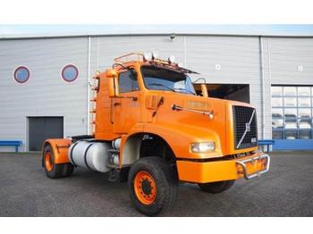 Tractor unit Volvo NL10-320 4x4 hydraulics No Documents: picture 1