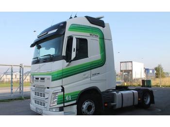 Volvo VOLVO FH 6X2 EURO 6 tractor unit from Sweden for