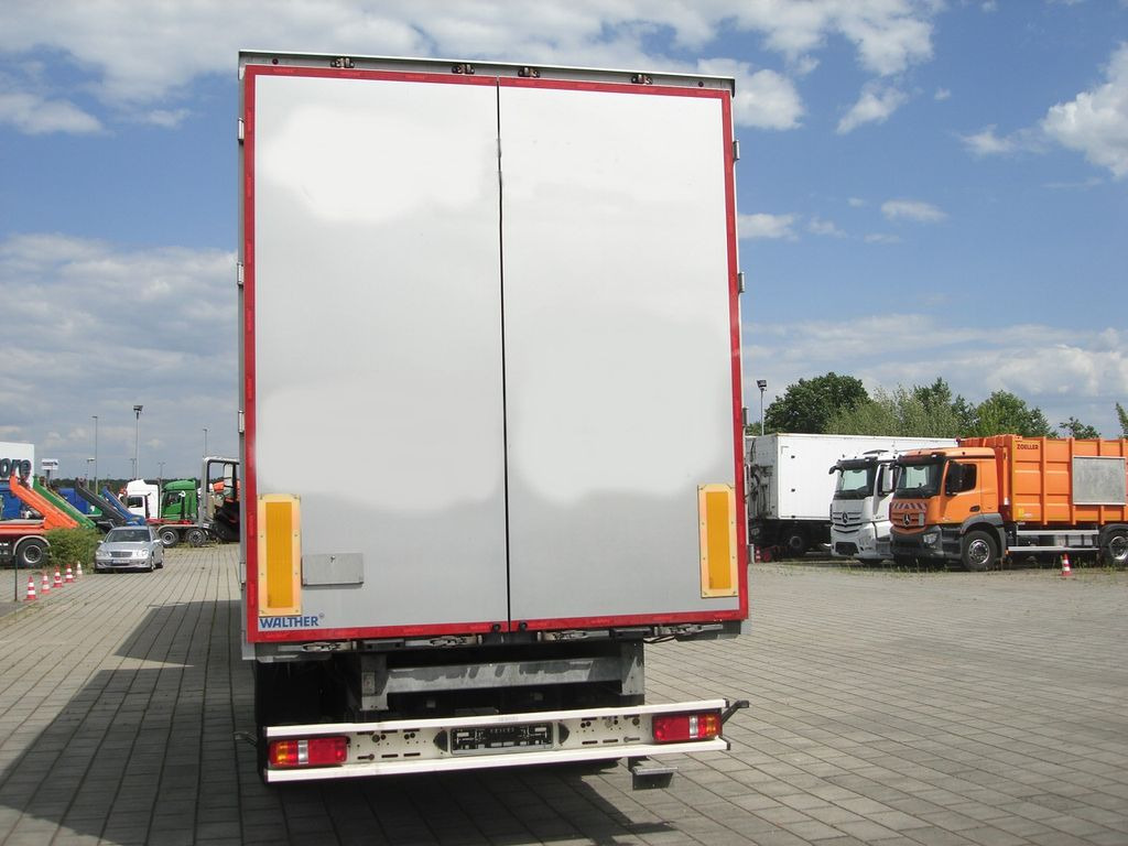 Closed box trailer N5K 218 Kofferanhänger