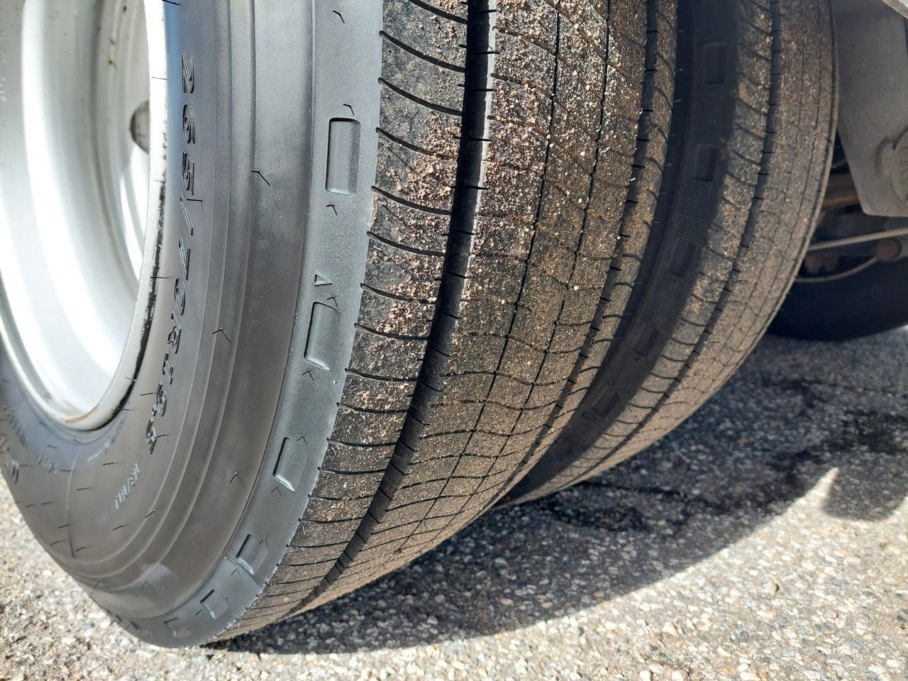 Curtainsider trailer Gniotpol G-4080 Durchladbarer