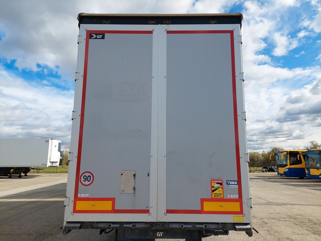 Curtainsider trailer Gniotpol G-4080 Durchladbarer