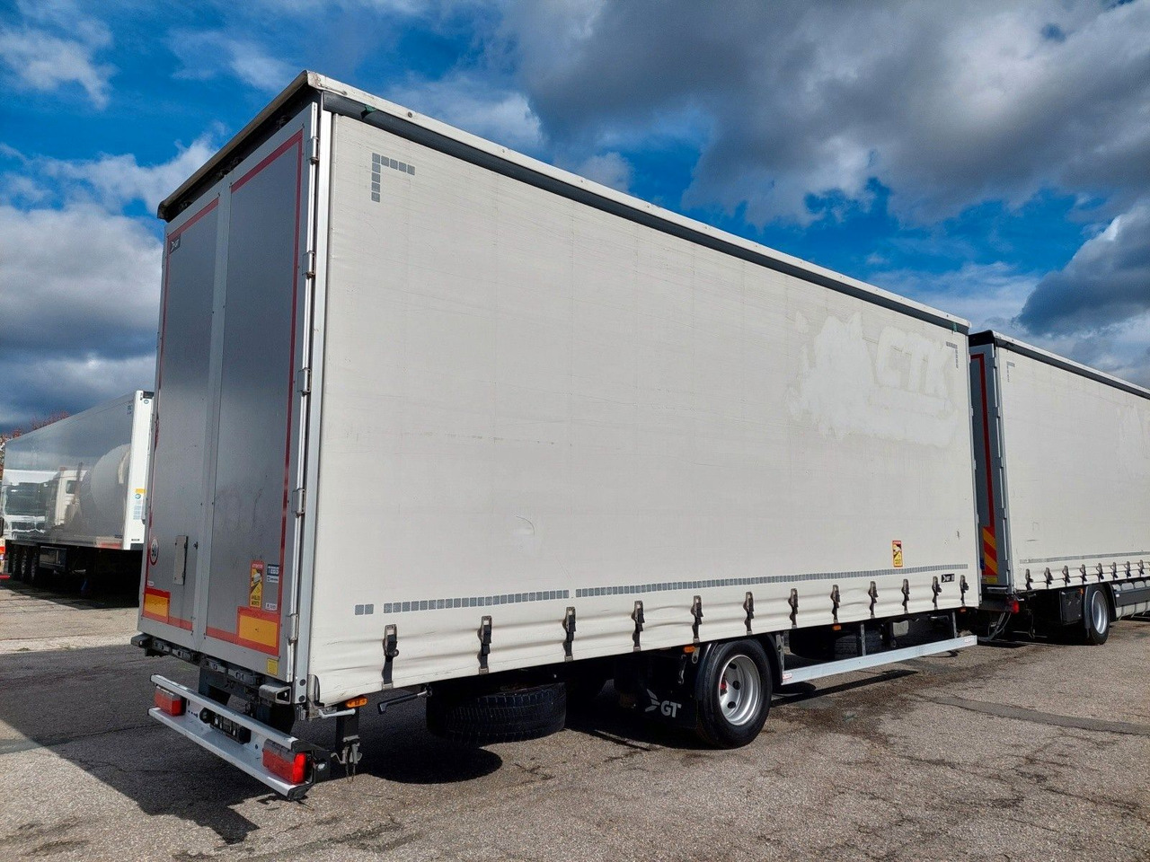 Curtainsider trailer Gniotpol G-4080 Durchladbarer