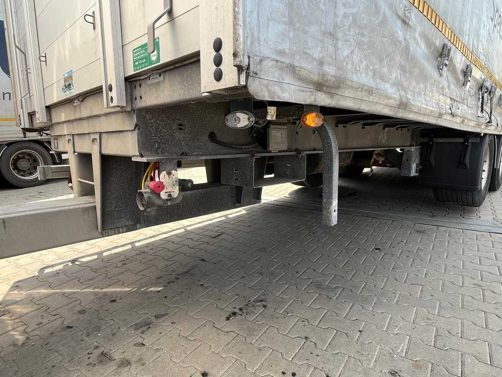Curtainsider trailer Panav TV018H