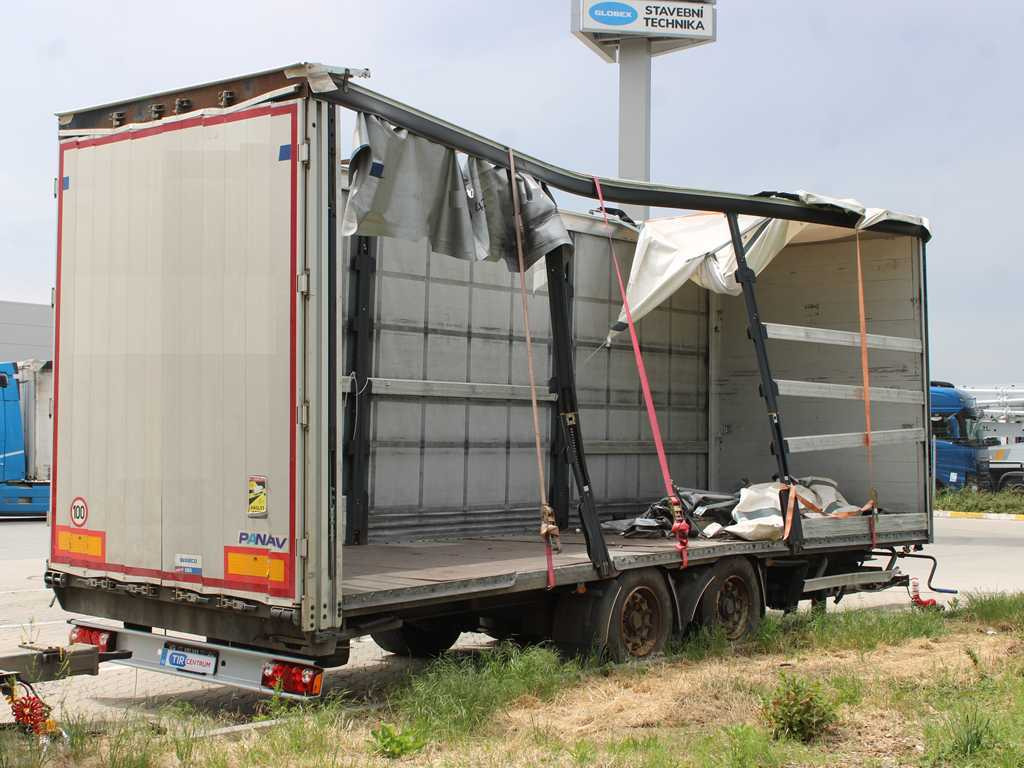 Curtainsider trailer Panav TVK18M