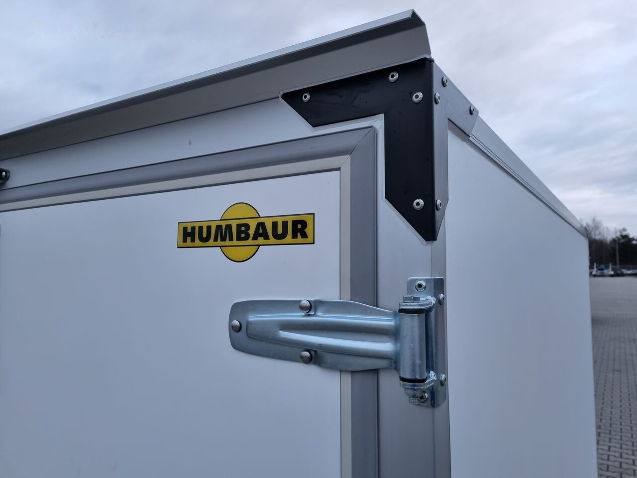 New Closed box trailer Humbaur HK 752513-15P fourgon box trailer 750 kg GVW 1 locked door: picture 16