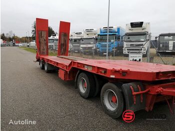 Low loader trailer for transportation of heavy machinery KELBERG D40S4: picture 1