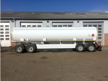 Tank trailer for transportation of fuel Willig Brændstof: picture 1