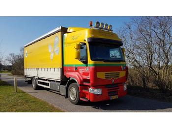Curtainsider truck for transportation of bulk materials : picture 1