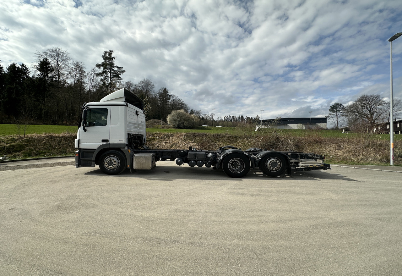 Cab chassis truck 2013 MB-Actros2541 6×2 chassis cab / HB: picture 9