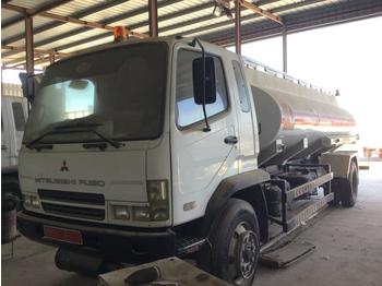 Tank truck for transportation of fuel 2013 Mitsubishi FM658ML: picture 1