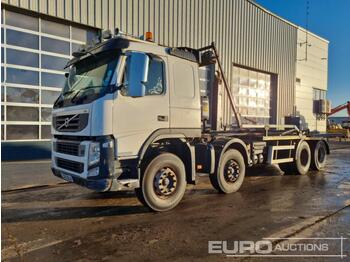 Hook lift truck 2013 Volvo FM: picture 1