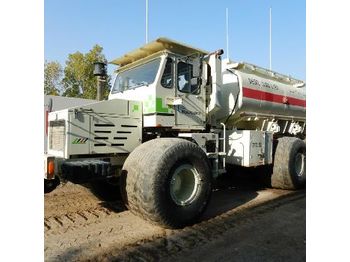 Tank truck for transportation of fuel 2016 BASV 6x6 13,500 Litre Diesel Tanker Buggy (GCC DUTIES NOT PAID): picture 1