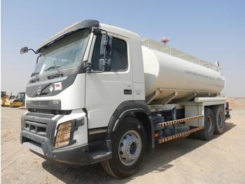 Tank truck 2018 Volvo FMX370: picture 1