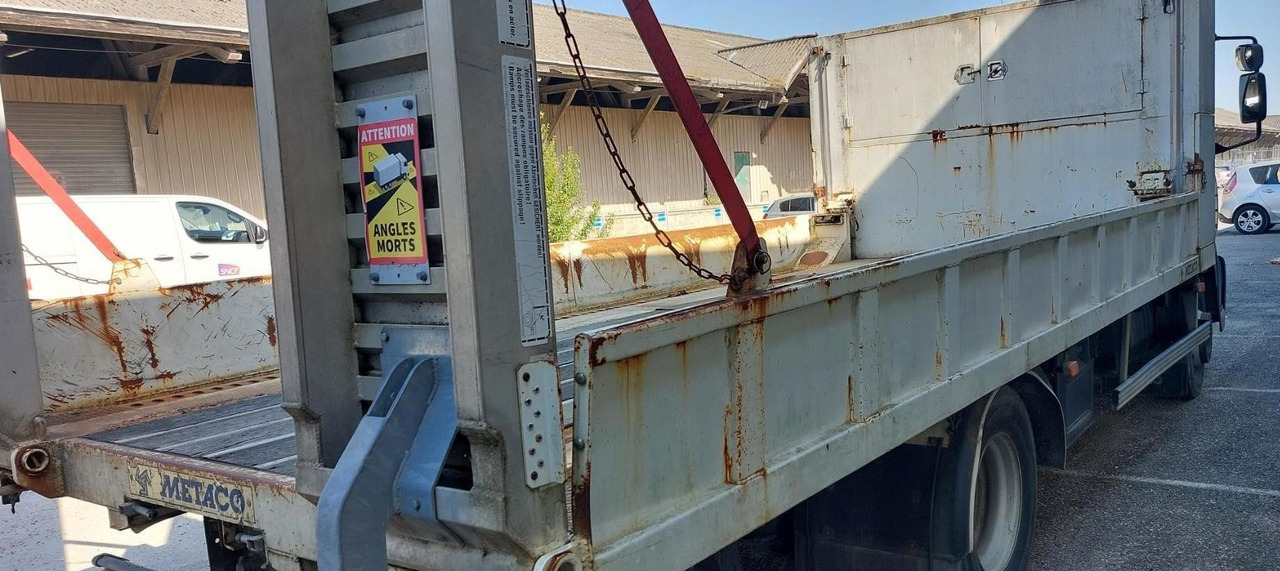 Autotransporter truck IVECO CARGOBUL