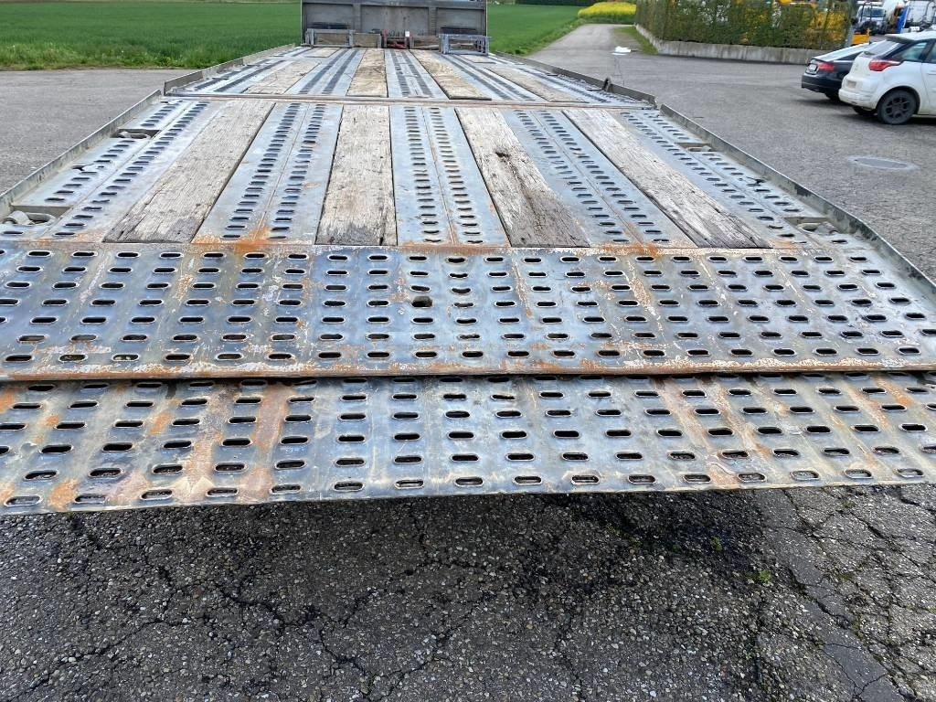 Autotransporter truck Iveco STRALIS 360 e6 A Réparer