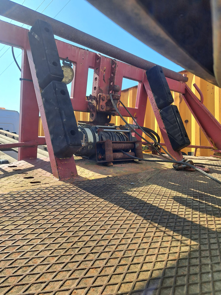 Autotransporter truck MERCEDES-BENZ 1823