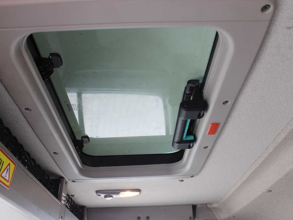 Box truck DAF CF 320, HYDRAULIC FRONT, EURO 6
