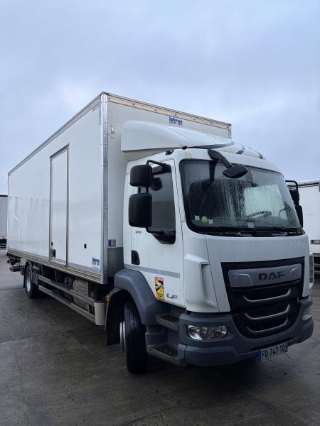 Box truck DAF LF 210