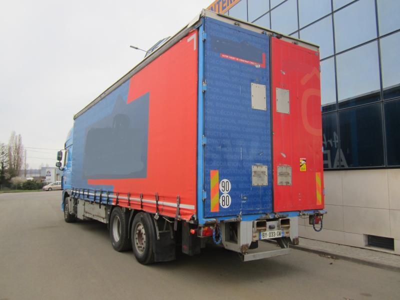 Box truck DAF XF105 410