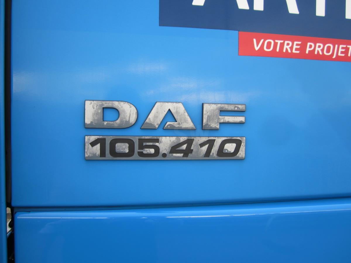 Box truck DAF XF105 410