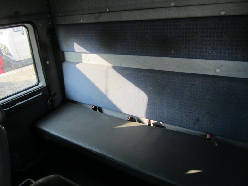 Box truck MAN LE 160B