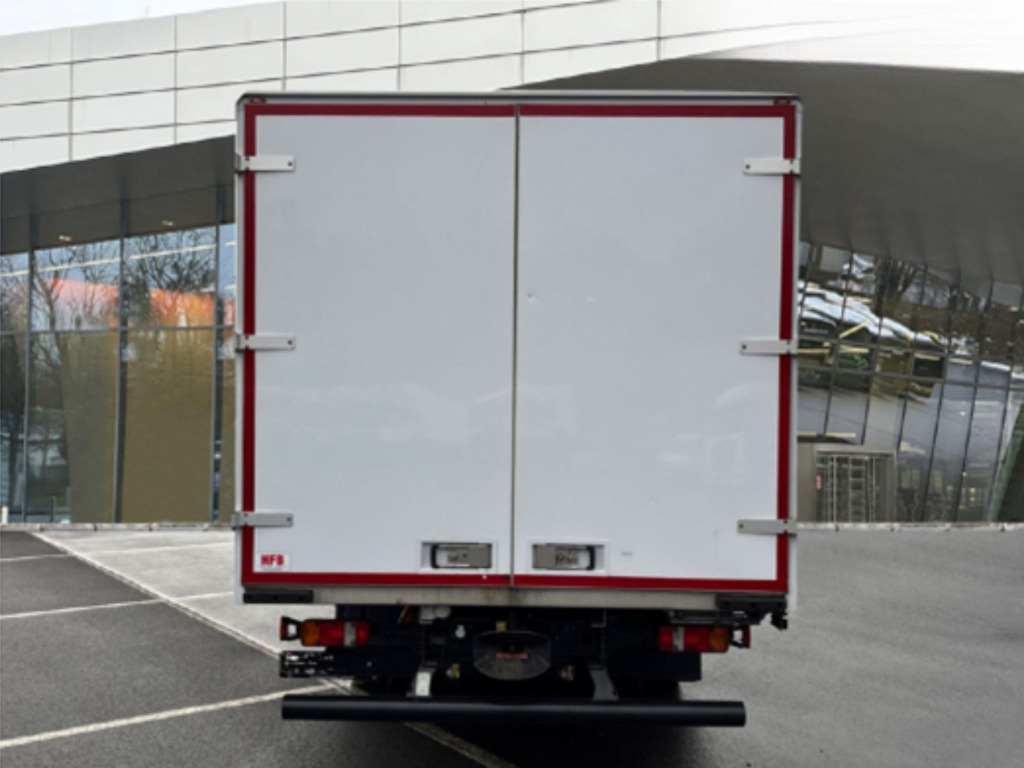 Box truck MAN TGL 8.220 4x2 BL
