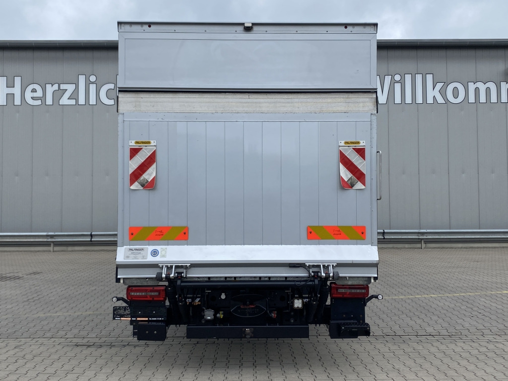 Box truck MAN TGL 8.220 4x2 BL / MBB-LBW