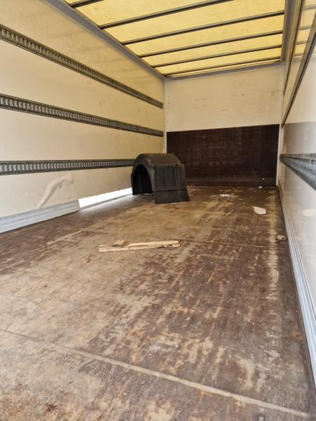 Box truck MAN TGL 8.220 BL UNFALL Koffer Langes Haus
