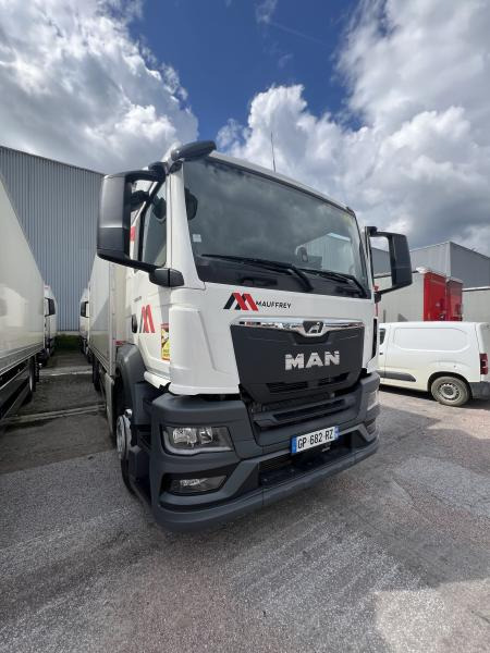 Box truck MAN TGS 18.360