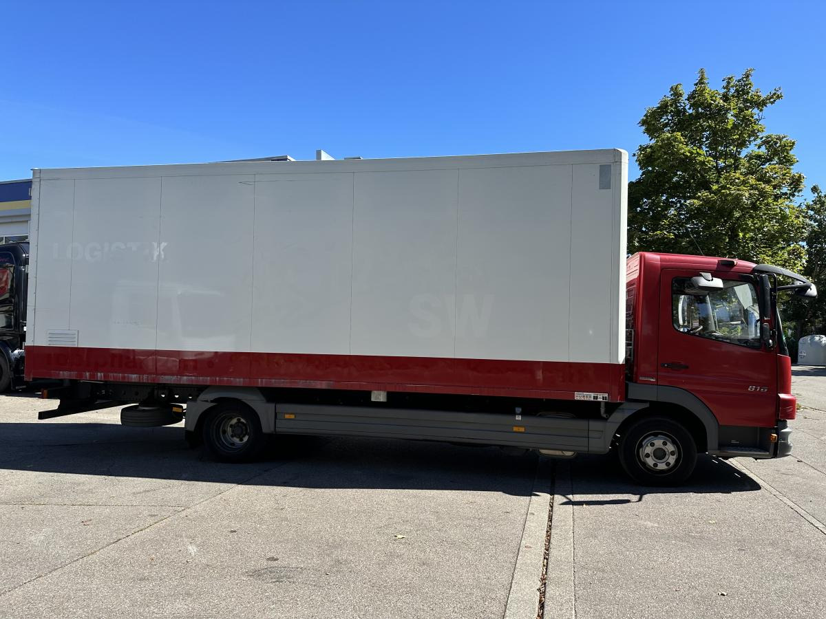 Box truck Mercedes Atego 816 L Blumentransporter ISO-Koffer