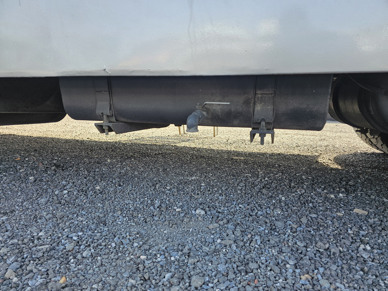 Box truck Renault AE380 PHASE1