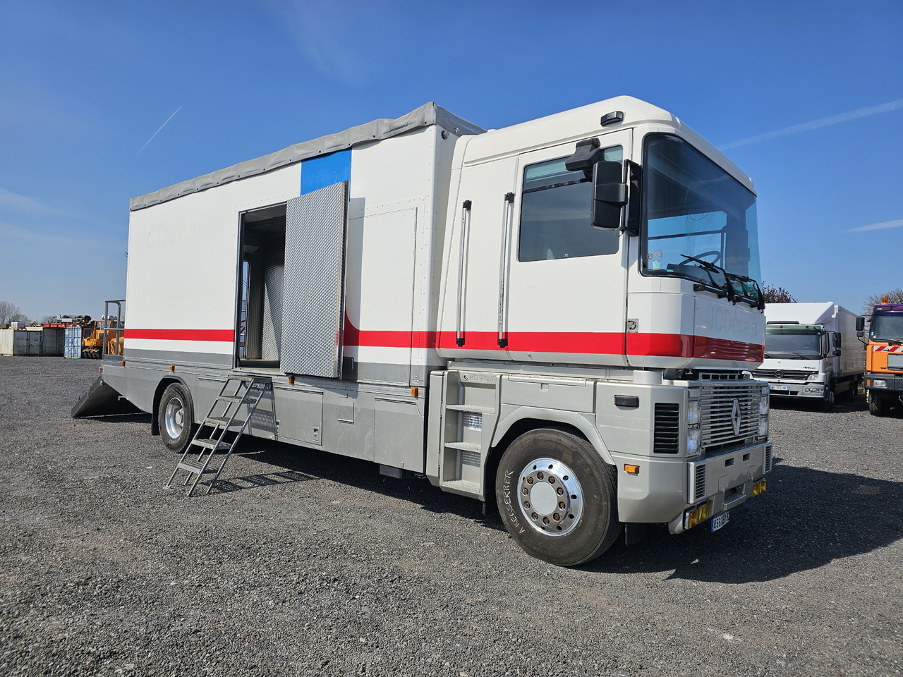 Box truck Renault AE380 PHASE1