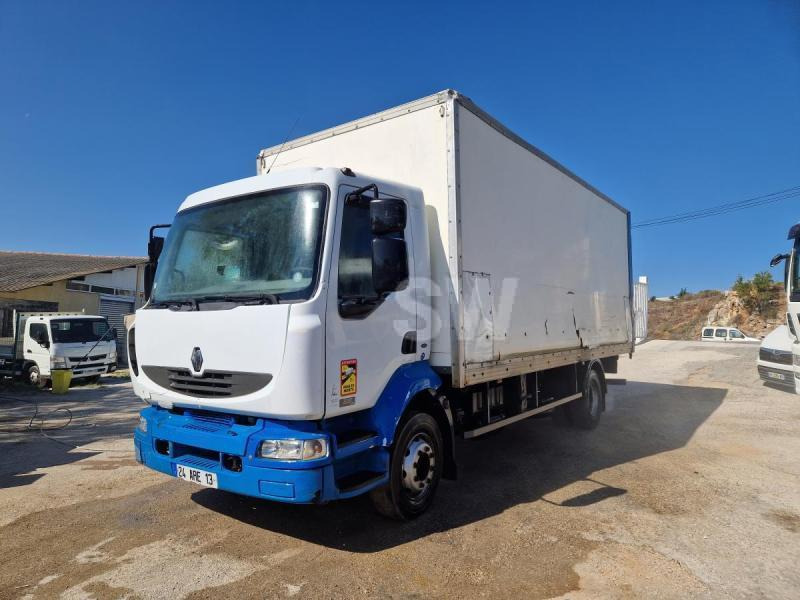 Box truck Renault DCI 220