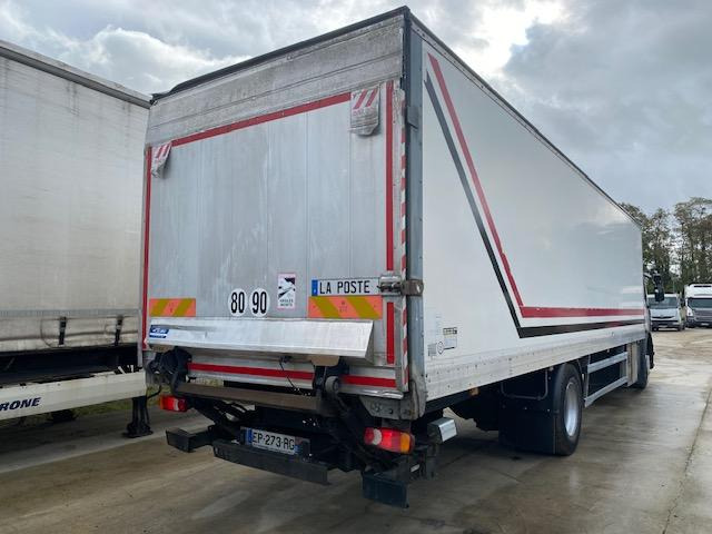 Box truck Renault D-Series 320.19