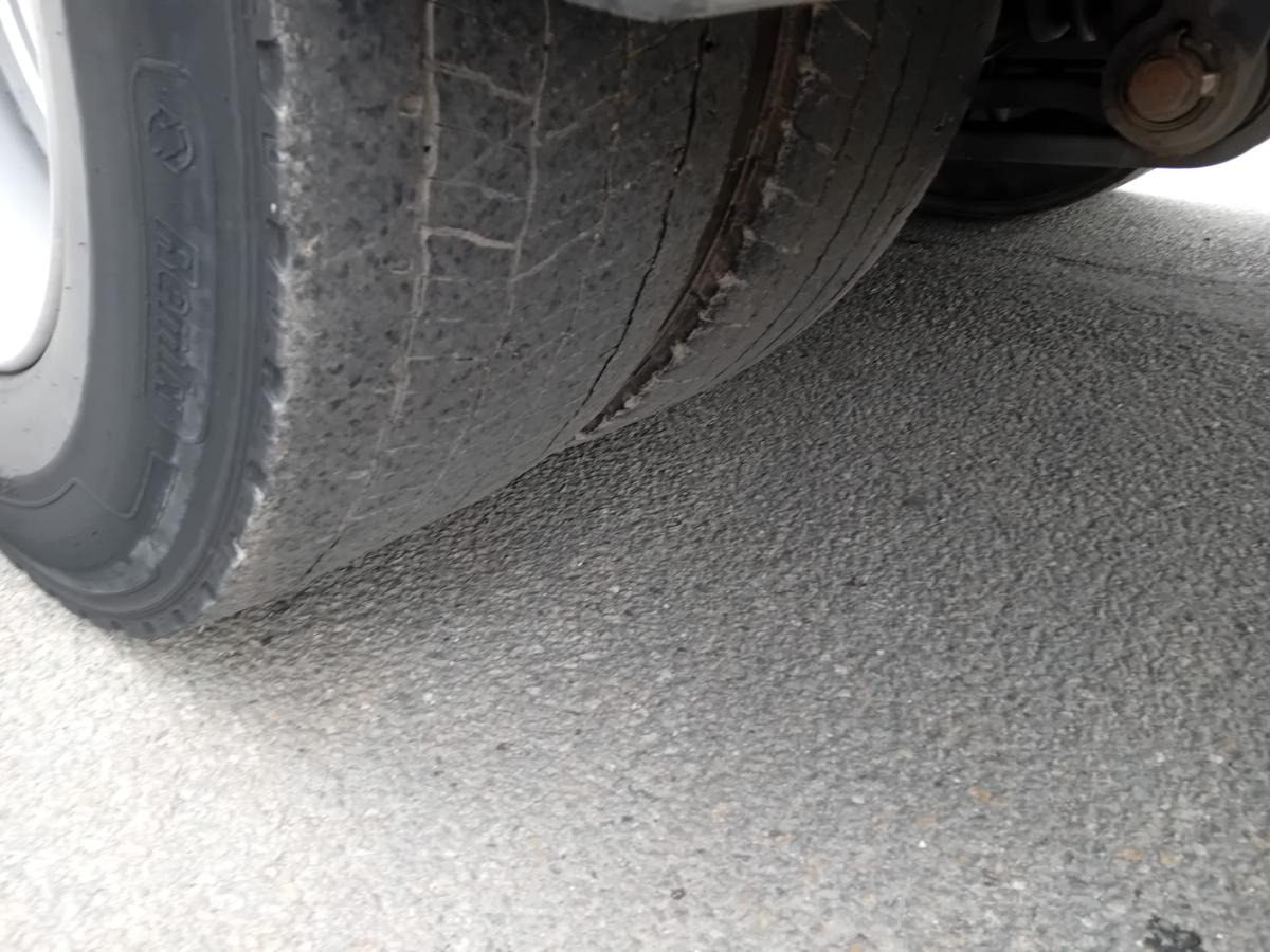 Box truck Renault Gamme D 280.19