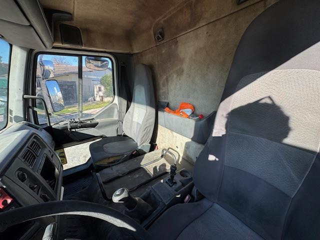 Box truck Renault MIDLUM 220 DCI CAISSE HAYON