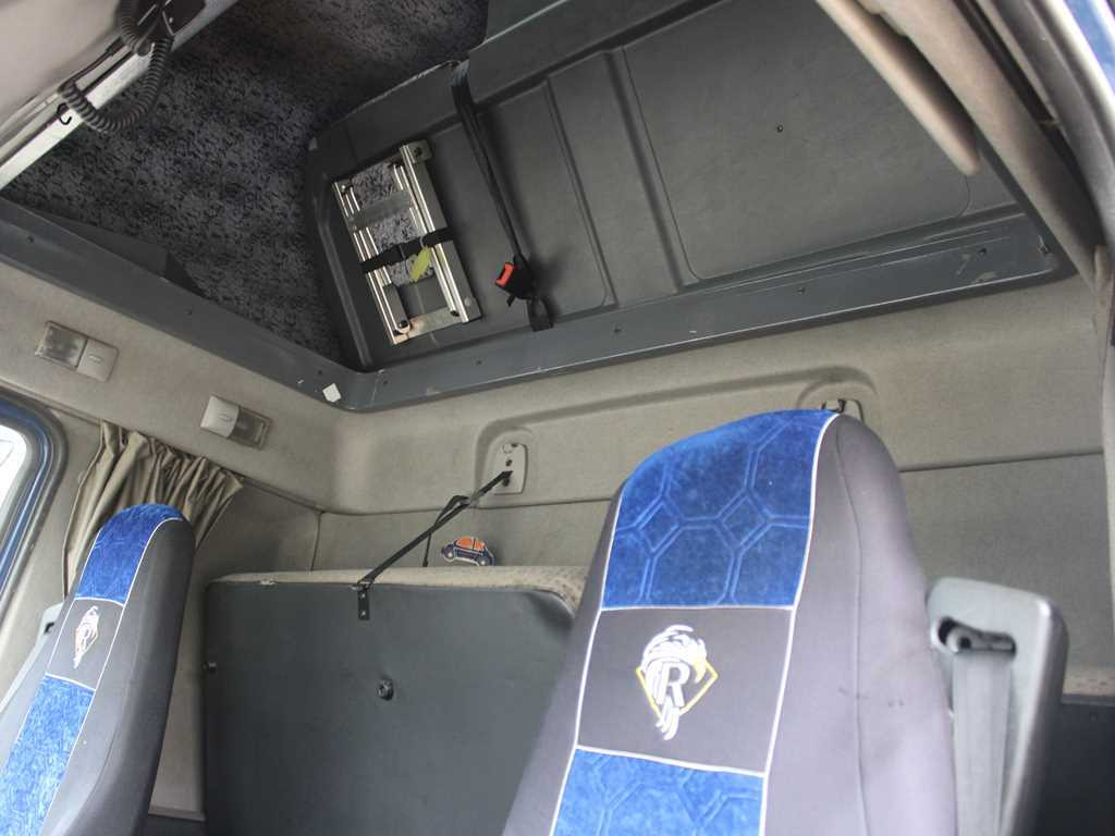 Box truck Renault MIDLUM 220, HYDRAULIC FRONT, EURO 5