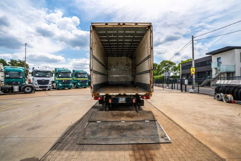 Box truck Renault MIDLUM 270 DXI (14T.)+DHOLLANDIA